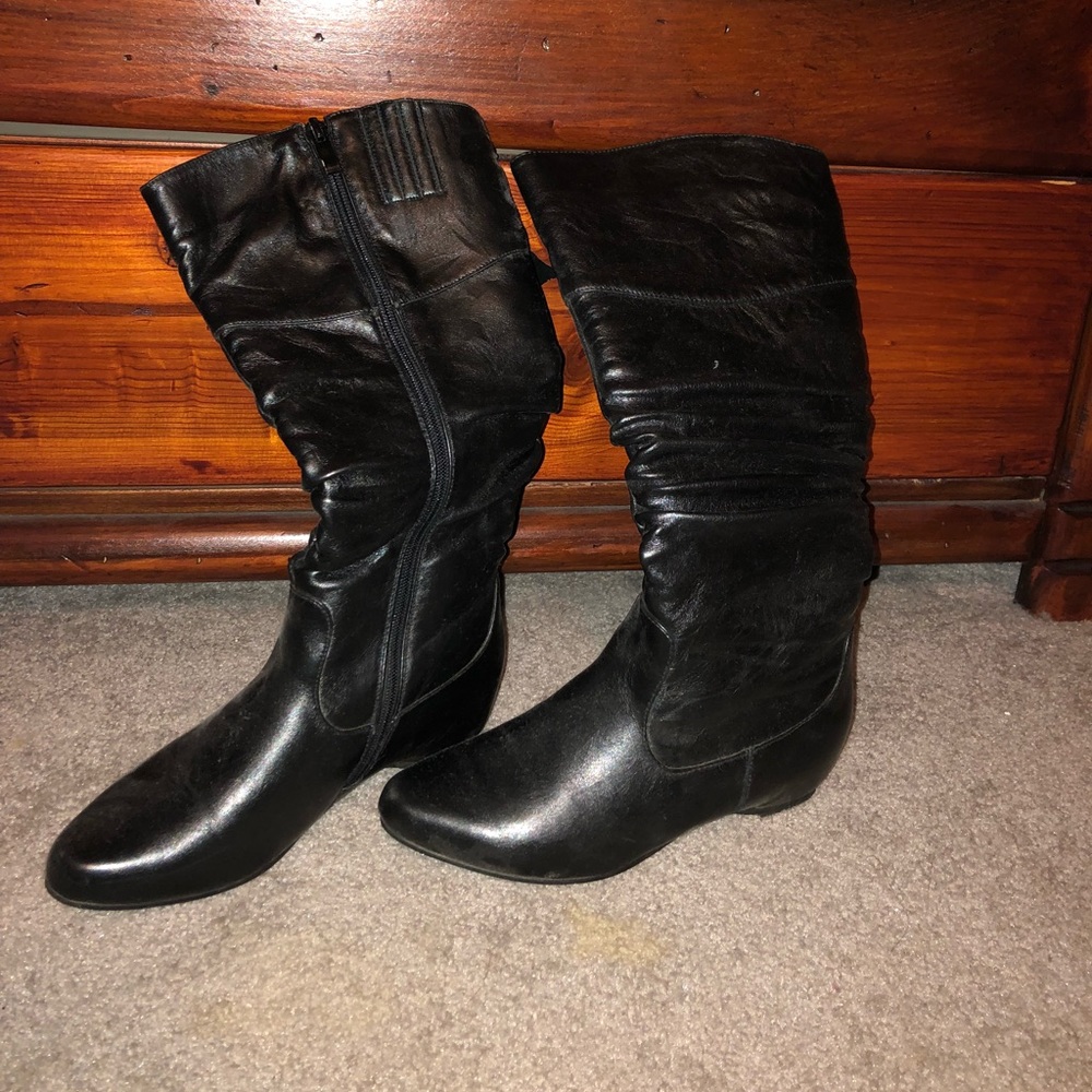 Black boots